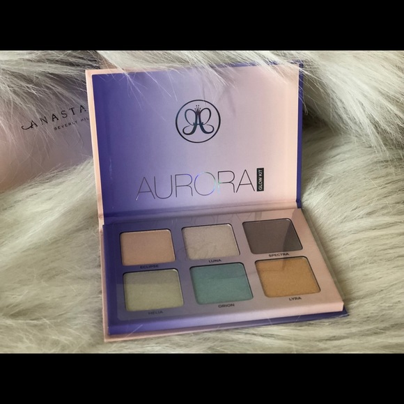 Anastasia Beverly Hills | Aurora Glow Kit - Picture 2 of 4
